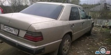 Мерседес-Бенц W124, 1990 года