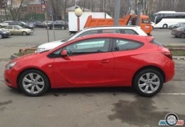 Опель Астра GTC, 2013 года